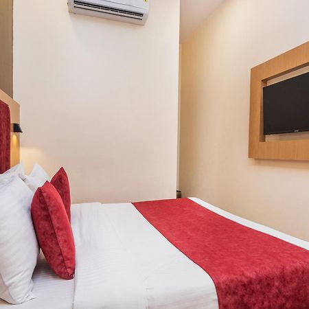 Hotel Priceless Suite Bombay Exhibition Centre Goregaon West Мумбаи Экстерьер фото