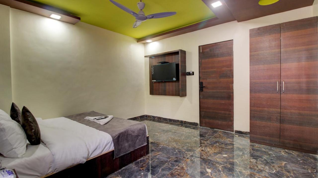 Hotel Priceless Suite Bombay Exhibition Centre Goregaon West Мумбаи Экстерьер фото