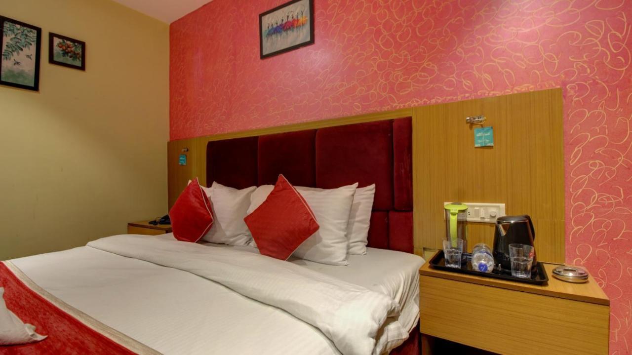 Hotel Priceless Suite Bombay Exhibition Centre Goregaon West Мумбаи Экстерьер фото