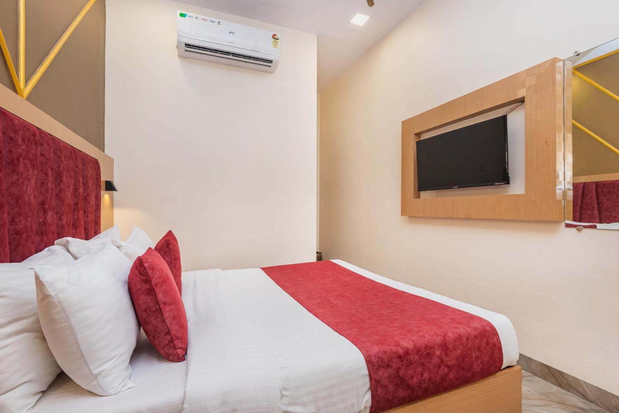Hotel Priceless Suite Bombay Exhibition Centre Goregaon West Мумбаи Экстерьер фото